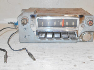1965 1966 Mustang Fastback Coupe Convertible GT Shelby GT350 ORIG AM DASH RADIO