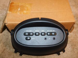 1999-2003 Ford Windstar NOS NEW OEM REAR SEAT RADIO SPEAKER CONTROL PANEL