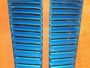 1967 1968 Mustang GT GTA Fastback LH+RH ROOF AIR EXTRACTOR LOUVERS VENTS GRILLES