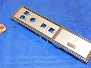 1975 1976 Lincoln Continental Town Car NOS RH FRONT DOOR SWITCH BEZEL HOUSING