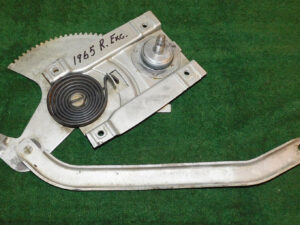 1964 1/2 1965 Mustang Fastback Coupe Convrt Shelby ORIG RH DOOR WINDOW REGULATOR