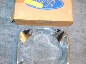 1977 Mercury Monarch NOS RH HEAD LAMP DOOR BEZEL