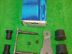 1975 1976 Ford Granada Ghia Mercury Monarch NOS REAR LEAF SPRING SHACKLE KIT