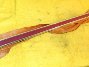 1978 1979 1980 Lincoln Versailles NOS RED LH FRONT FENDER OUTSIDE UPPER MOLDING