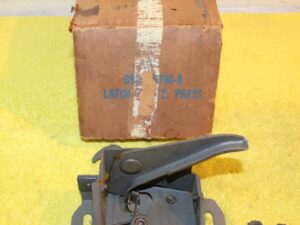 1969 Ford Custom Galaxie 500 Fastback Coupe Sedan Convertible Wgn NOS HOOD LATCH