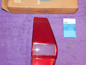 1972-1980 Ford Pinto Station Wagon Squire NOS RH REAR TAIL LIGHT LAMP LENS