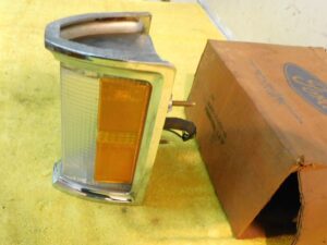 1970 Mercury Monterey Custom Hdtp Convertible NOS LH FRONT PARKING LAMP ASSEMBLY