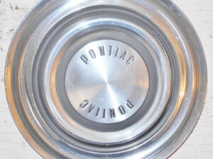 1958 Pontiac Chieftain Super Star Chief Bonneville ORIG 14" WHEEL COVER HUB CAP