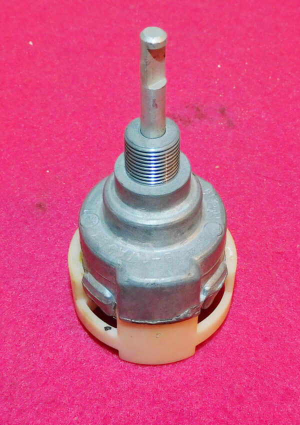 57-12824.jpg 57-12824.jpg