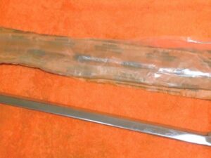 64-68 Ford Mustang Fastback Coupe Shelby NOS WINDSHIELD OUTSIDE RH SIDE MOLDING