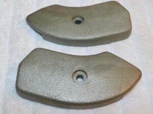 1965 1966 1967 Mustang GT Shelby Cougar Xr7 ORIG L+R IVY GOLD SEAT HINGE COVERS