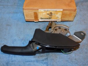 1993-1997 Ford Probe SE GTS GT NOS PARKING BRAKE CONTROL HANDLE LEVER ASSEMBLY