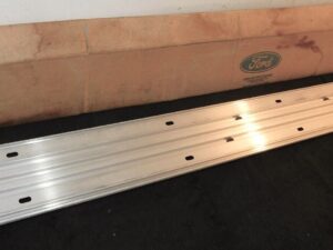 1996-2001 Ford Explorer Mountaineer NOS RUNNING BOARD - PAD - STEP REINFORCEMENT