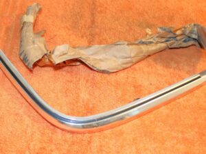 1971 1972 Marquis Brougham Colony Park NOS RH FENDER EXTENSION FRONT MOULDING