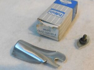 1966 Ford Custom Galaxie 500 7-Litre NOS LH FRONT FENDER FRONT HOOD MOULDING