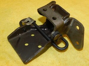 1967 1968 Mustang Fastback Conv GT GTA Shelby Cougar Xr7 NOS RH LOWER DOOR HINGE