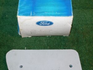1968 1969 Ford F100 F250 Pickup NOS LH BODY SIDE REAR REFLECTOR MOUNTING PAD