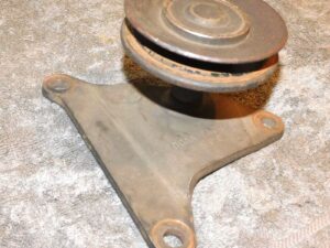 1970 Ford Mustang Mach 1 Mercury Cougar ORIG 351W 351C A/C IDLER PULLEY BRACKET