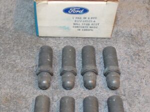 1971-1974 Ford Pinto Capri NOS 4-CYL 2.0L 122ci VALVE ROCKER ARM SUPPORT STUDS