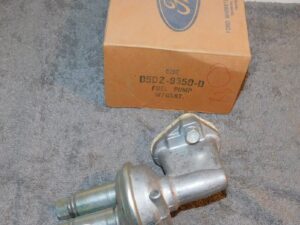1975 Ford Maverick Granada Mercury Comet Monarch NOS 6Cylinder 200 250 FUEL PUMP