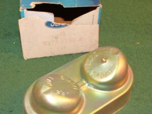 1973 1974 1975 Ford F250 4x4 4WD Truck NOS BRAKE MASTER CYLINDER FILLER CAP