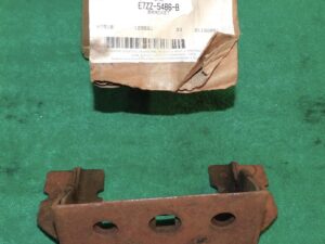 1987-1993 Ford Mustang LX GT Cobra Saleen NOS STABILIZER BAR LH BRACKET - CLAMP