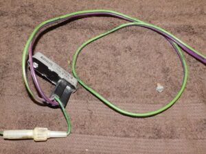 1968 Mustang Fastback Coupe Convertible GT Cougar ORIG SEAT BELT REMINDER LIGHT