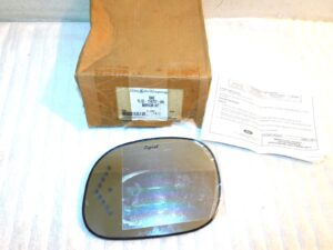 1997-03 Ford F150 Lightning Expedition NOS LH REAR VIEW MIRROR SIGNAL GLASS LENS