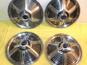 1964 1965 Mustang Fastback Coupe Convertible 14" SPINNER HUB CAP WHEEL COVERS