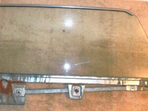1967 1968 Mustang Convertible GT Shelby ORIG CONVERTIBLE CLEAR PS RH DOOR WINDOW