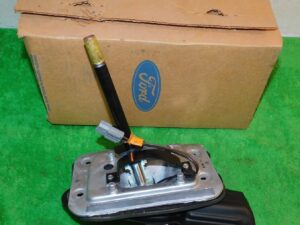 1981 1982 Mustang Granada Capri NOS C4 A/T FLOOR SHIFTER LEVER HOUSING ASSEMBLY