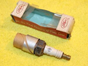 1960-71 Ford Mercury NOS AUTOLITE 390 406 427 428 Boss 302 429 RACING SPARK PLUG