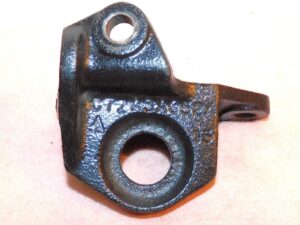1967 1968 1969 1970 Mustang Shelby Cougar ORIG POWER STEERING CYLINDER BRACKET