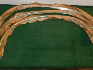 1970 Ford Mustang NOS LH+RH FRONT FENDER + RH QUARTER WHEEL OPENING MOULDINGS