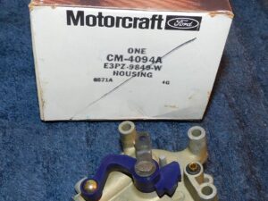 1983 1984 1985 Ford Mustang Capri NOS 5.0L HO HOLLEY 4V CARBURETOR CHOKE HOUSING