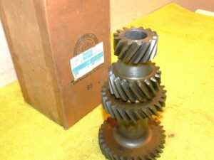 1955 1956 1957 Ford Car Custom Fairlane NOS 272 O/D COUNTERSHAFT CLUSTER GEAR