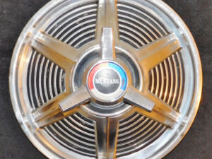 1964 1/2 1965 Mustang Fastback Coupe Convertible 14" SPINNER HUB CAP WHEEL COVER