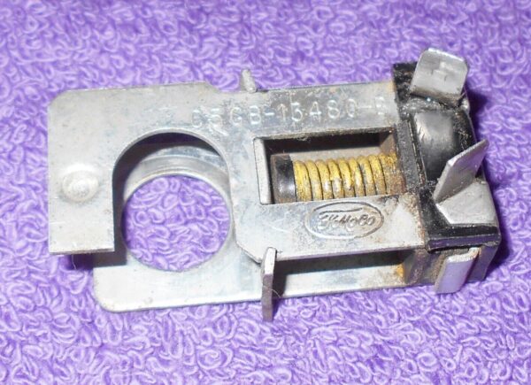 57-3563.jpg
