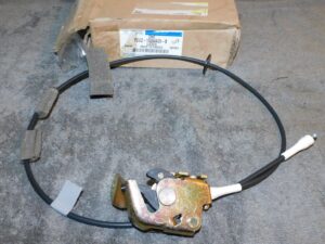 1992-2004 Ford E150 E250 E350 E450 E550 Econoline NOS REAR DOOR LATCH & CABLE