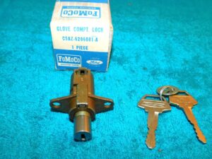 1965 Ford Custom Galaxie 500 XL LTD NOS GLOVE BOX COMPARTMENT DOOR LOCK ASSEMBLY