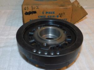 1969 Ford Mustang Fairlane Falcon Montego NOS 302 CRANKSHAFT DAMPER - BALANCER