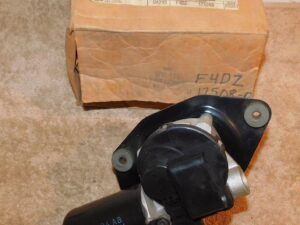 1987-1995 Taurus Sable 1988-1997 Lincoln Continental NOS WINDSHIELD WIPER MOTOR