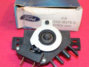 1973-78 Custom Galaxie 500 LTD Monterey Marquis NOS HEATER ON OFF VACUUM SWITCH