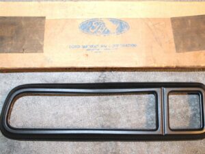 1971-1973 Maverick Grabber 1976 Stallion NOS BLACK LH REAR TAIL LAMP DOOR BEZEL