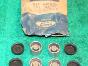 1964 Mercury Comet NOS 7/8" LH+RH REAR BRAKE WHEEL CYLINDER PISTON REPAIR KIT