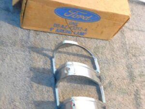 1975 1976 Ford Custom 500 LTD Brougham Landau NOS RH PARKING LAMP DOOR BEZEL