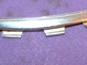 1971 Mustang Fastback Coupe Mach 1 Grande Conv ORIG RH FENDER WINDSHIELD MOLDING