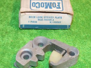 1956 1957 Ford Thunderbird 1956 Ford Car Fairlane NOS LH DOOR LOCK STRIKER PLATE
