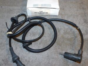 2003-2005 Lincoln Continental Town Car Crown Vic Marquis Marauder NOS ABS SENSOR