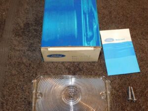 1969 1970 Ford Custom Galaxie 500 XL LTD Brougham NOS LH FRONT PARKING LAMP LENS